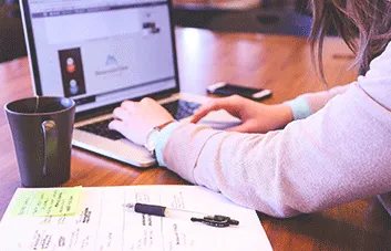 Como se destacar na internet? Confira 4 passos infalíveis